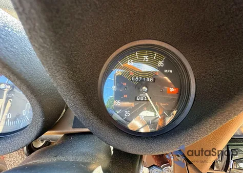 1982 Alfa Romeo Veloce 2000 Spider z USA, uszkodzony, nr VIN ZARBA5418C1015601